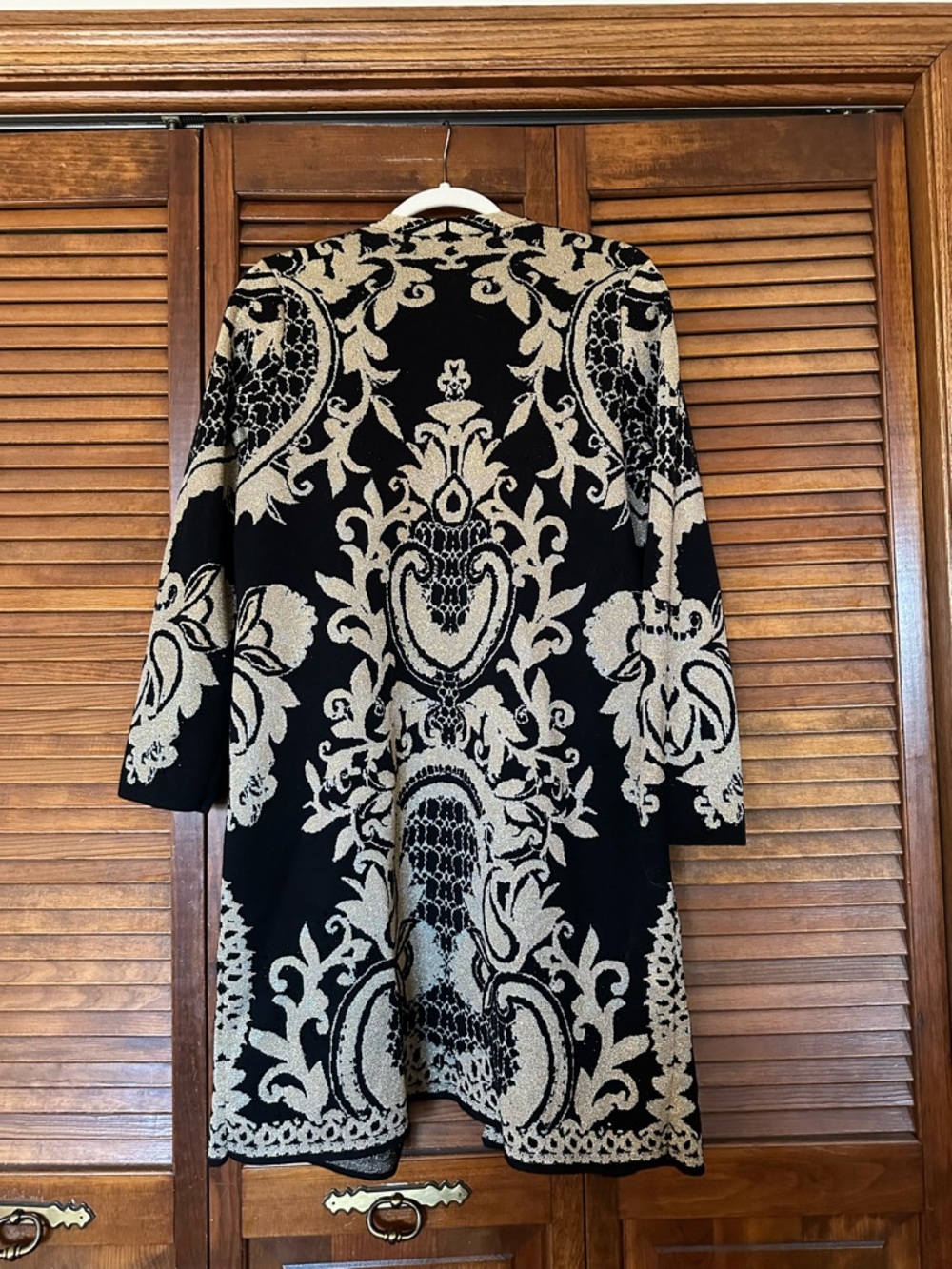 Chico's Embellished Jacquard Coatigan cardigan in black and gold size large - Picture 12 of 16